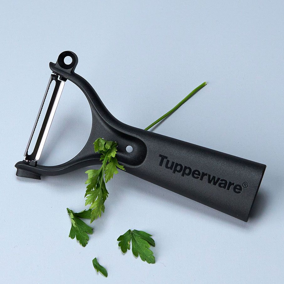Tupperware 5-in-1 Universal Peeler Kitchen Tools | FLWMZ5964
