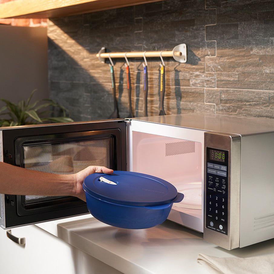 Tupperware Crystalwave 6-pc. Set Brown / Deep Blue / Blue Microwave Reheatable | TRGQN7389