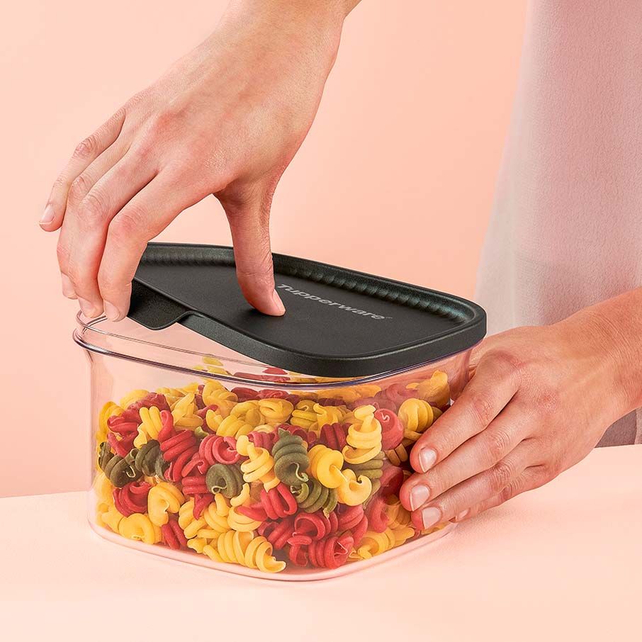 Tupperware Ultra Clear 7-cup/1.7 L Square Dry Storage | LNVSX5209