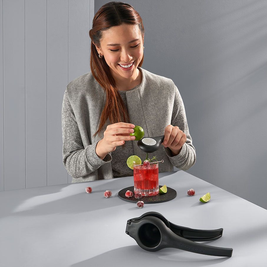 Tupperware Zest 'n Press Gadget Kitchen Tools | TCOVH1943